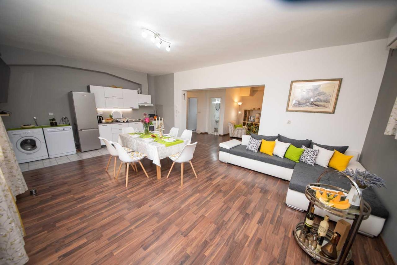 Apartman Mjeda Kastav Eksteriør billede