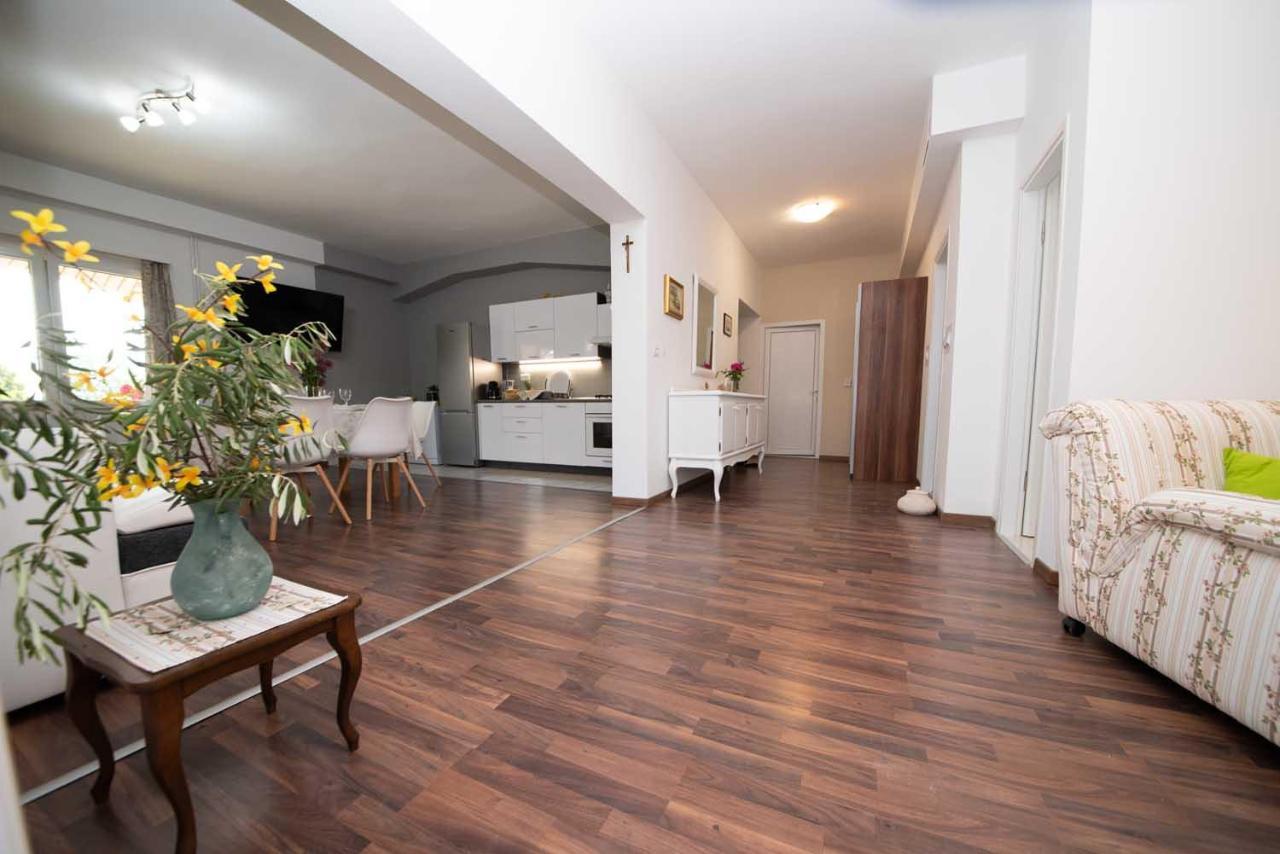 Apartman Mjeda Kastav Eksteriør billede